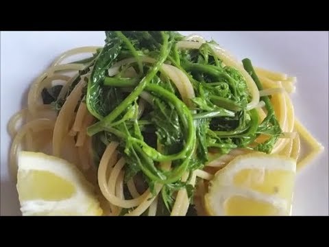 Scopri le proprietà benefiche della senape: una verdura siciliana dal gusto unico!