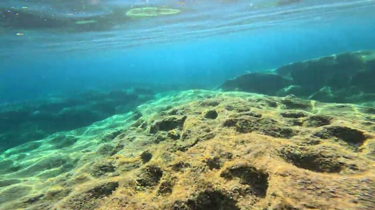 Guida alla Spiaggia di Peducelli: Paradiso Sconosciuto in Italia