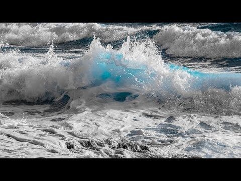 Poesia sul Mare: Neruda e la Sua Ode all’Infinito Blu