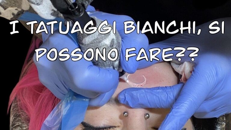 Tatuaggi bianchi su pelle nera: l’arte dell’eleganza contrastante