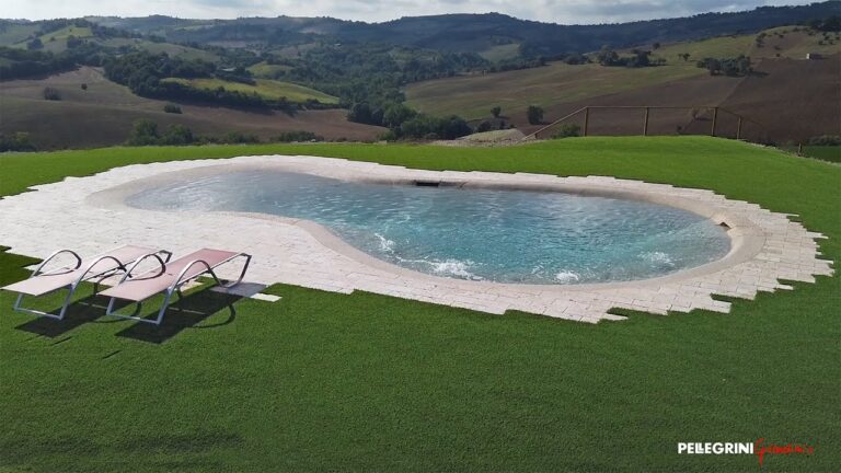 La bellezza della piscina naturale: un paradiso acquatico