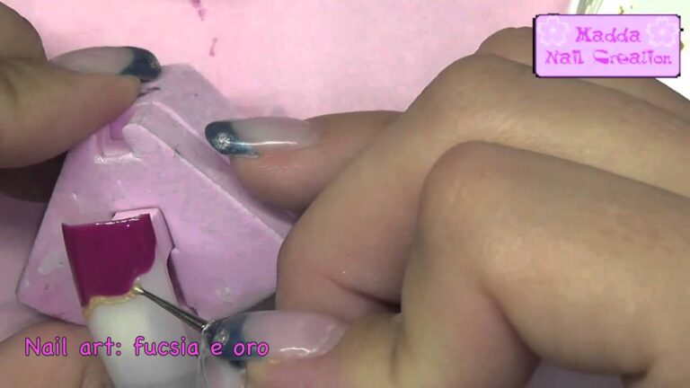 Unghie alla moda: Nail Art Fucsia