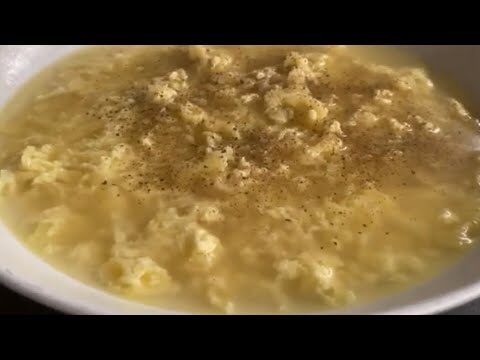 Pastina all’uovo in brodo: un comfort food irresistibile