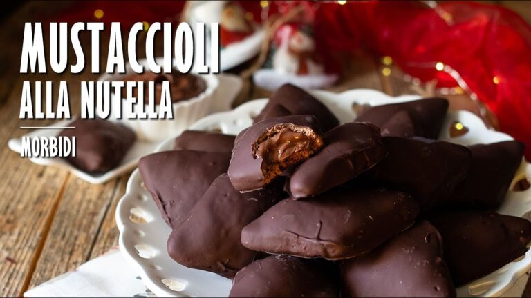 Deliziosi mostaccioli ripieni di Nutella