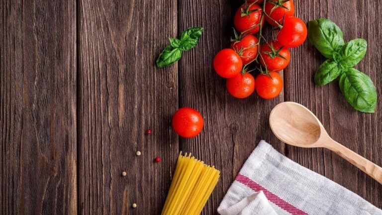 Cosa Mangiare e Evitare con l’Acido Urico Elevato