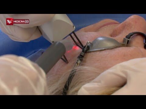 Cause dei brufoli sulla fronte: spiegazioni e rimedi
